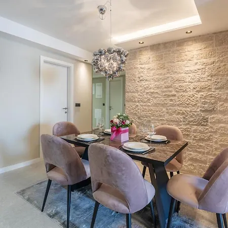 Val Di Sole 2 Apartman Porec